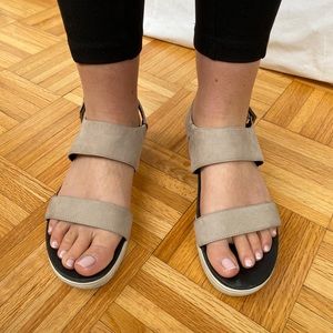 Kenneth Cole Platform Nude Sandals